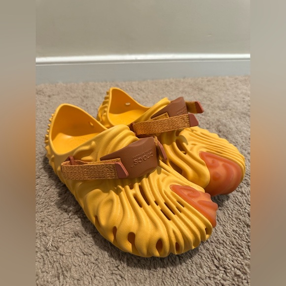 Salehe Bembury Orange Pollex Crocs, size 10 - Picture 1 of 4